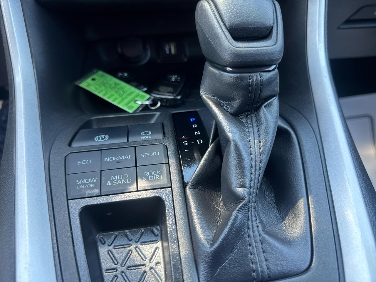 Toyota RAV4 XLE AWD (Natl) 2023