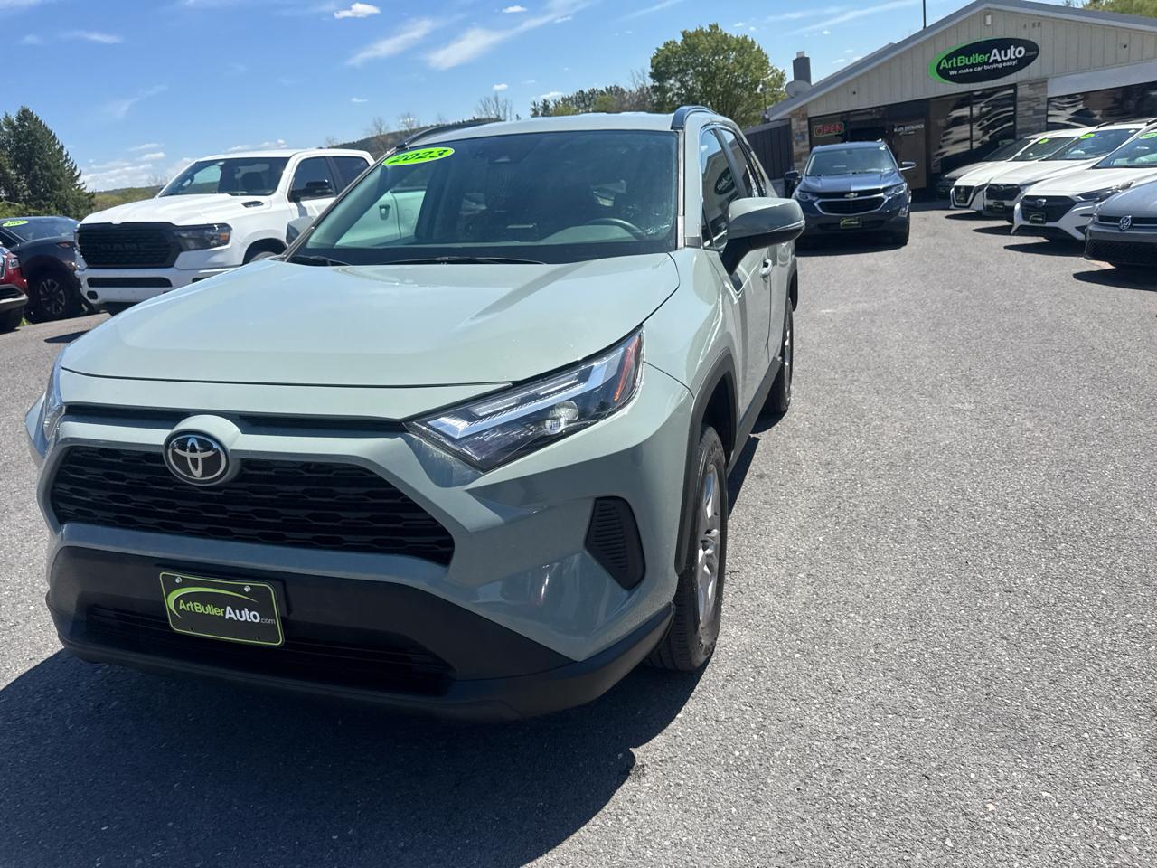 Toyota RAV4 XLE AWD (Natl) 2023