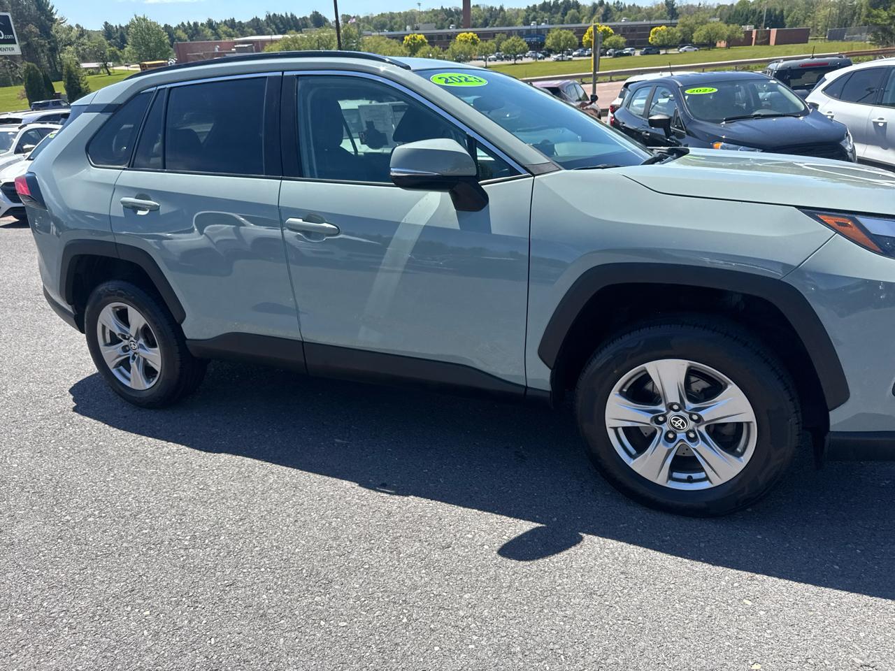 Toyota RAV4 XLE AWD (Natl) 2023