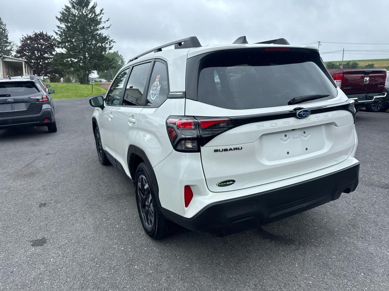 Subaru Forester Premium AWD 2025