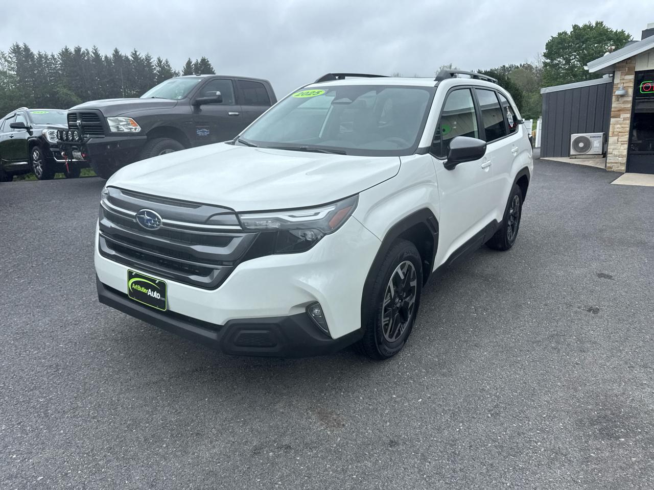 Subaru Forester Premium AWD 2025