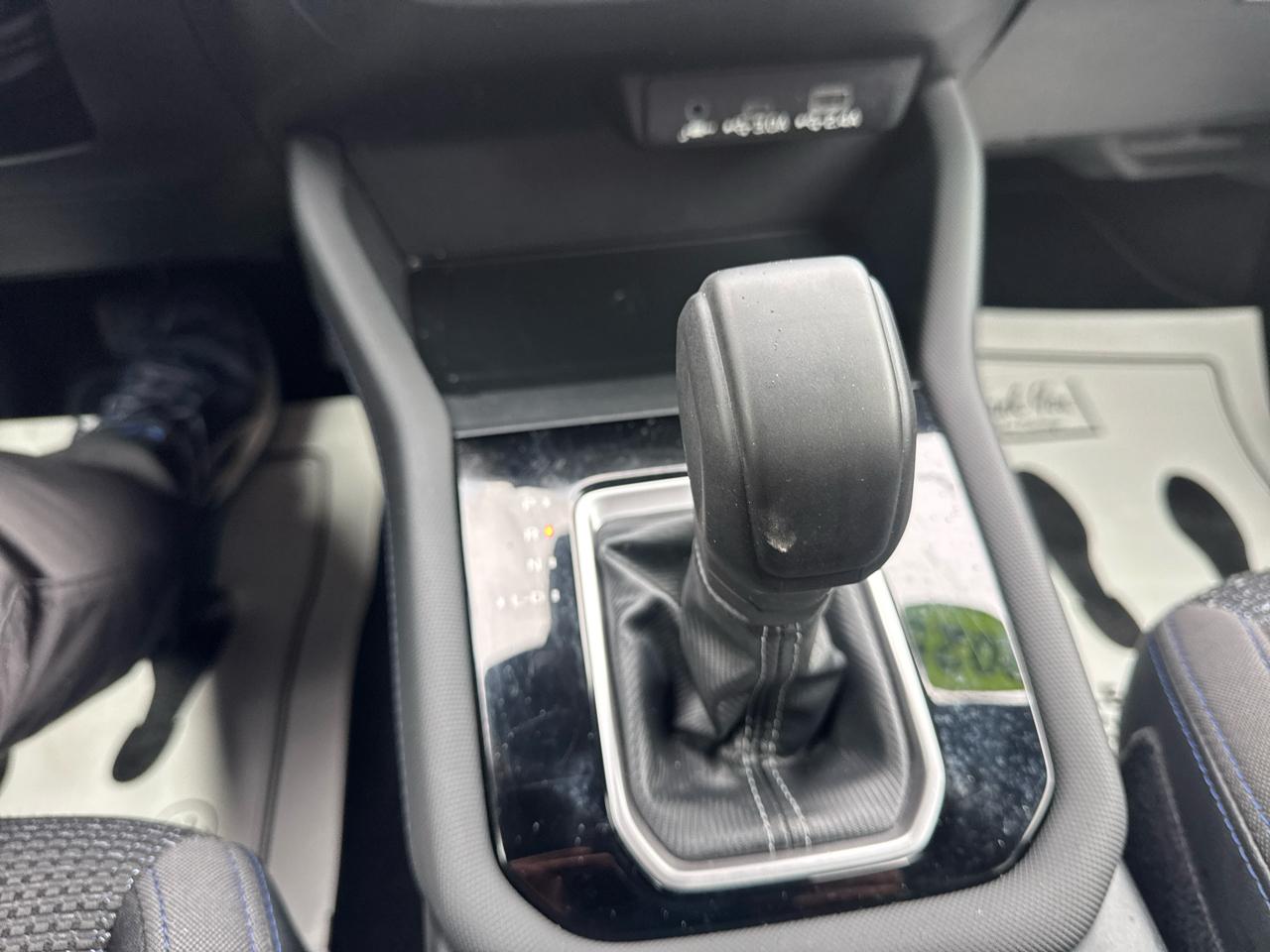 Subaru Forester Premium AWD 2025