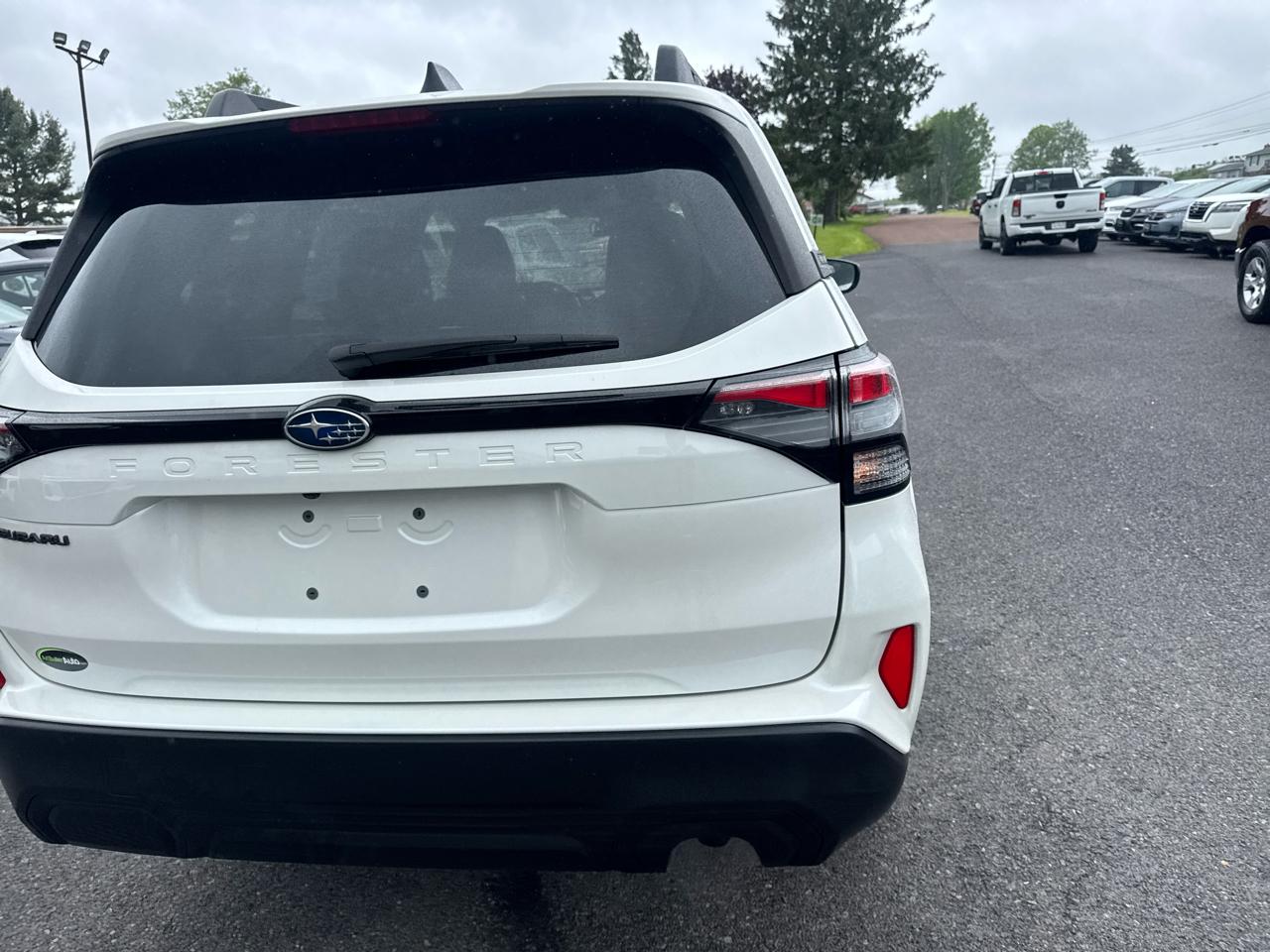 Subaru Forester Premium AWD 2025