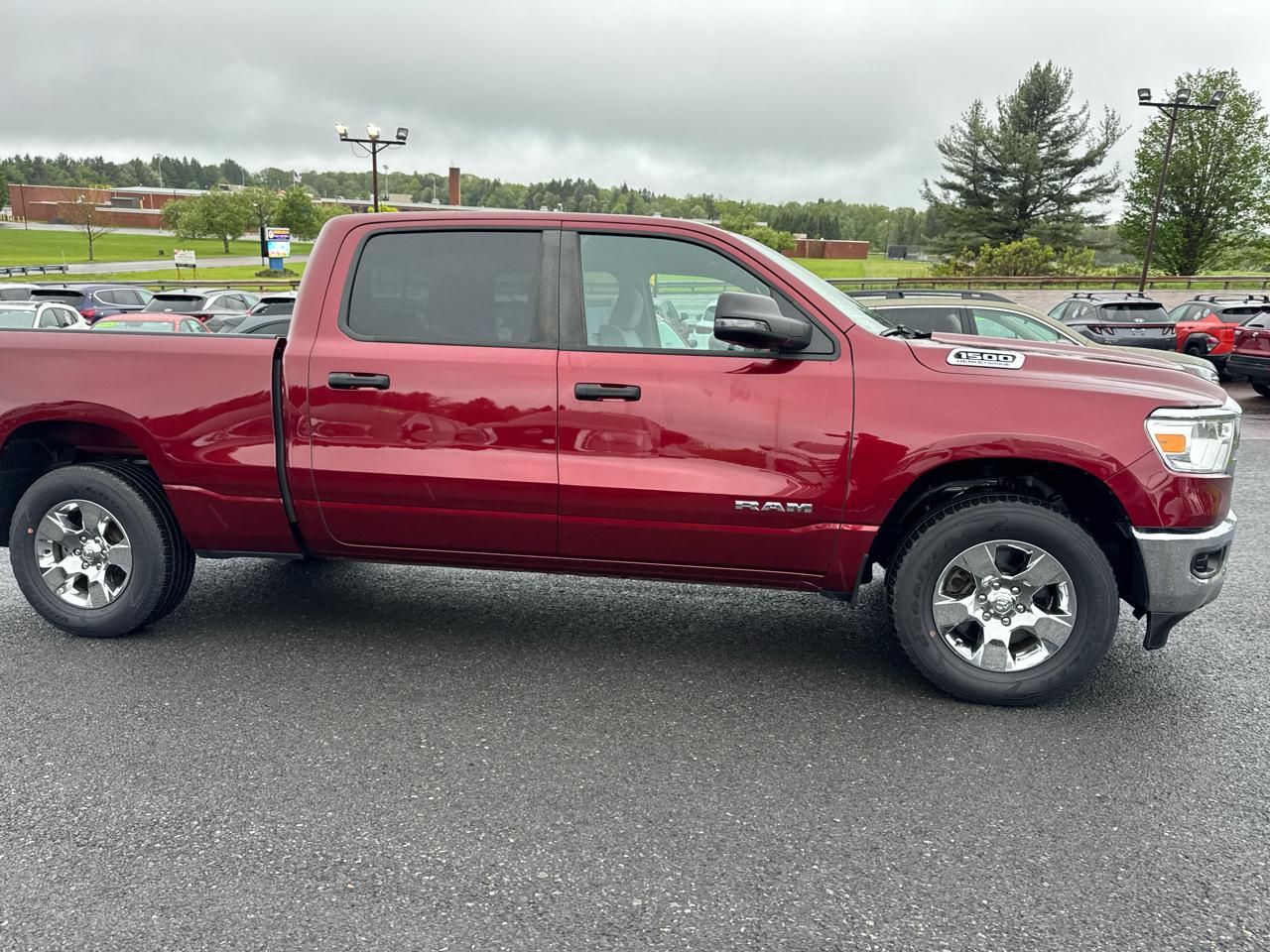 RAM 1500 Big Horn 4x4 Crew Cab 6'4" Box 2023