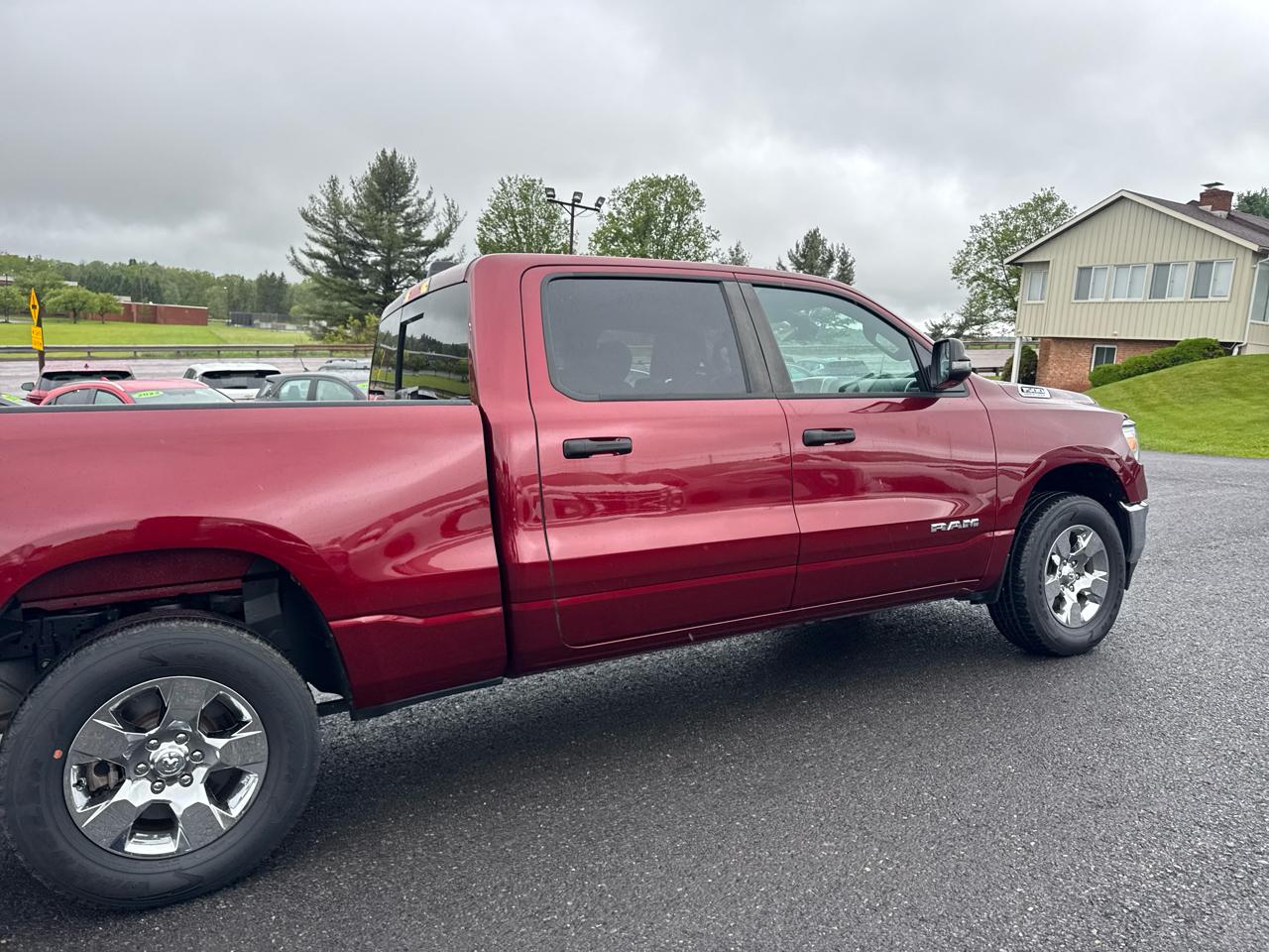 RAM 1500 Big Horn 4x4 Crew Cab 6'4" Box 2023