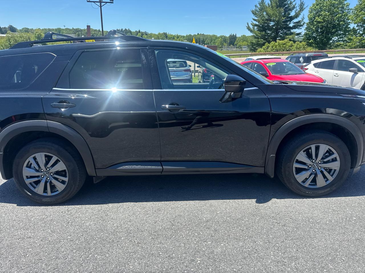 Nissan Pathfinder SV 4WD 2024