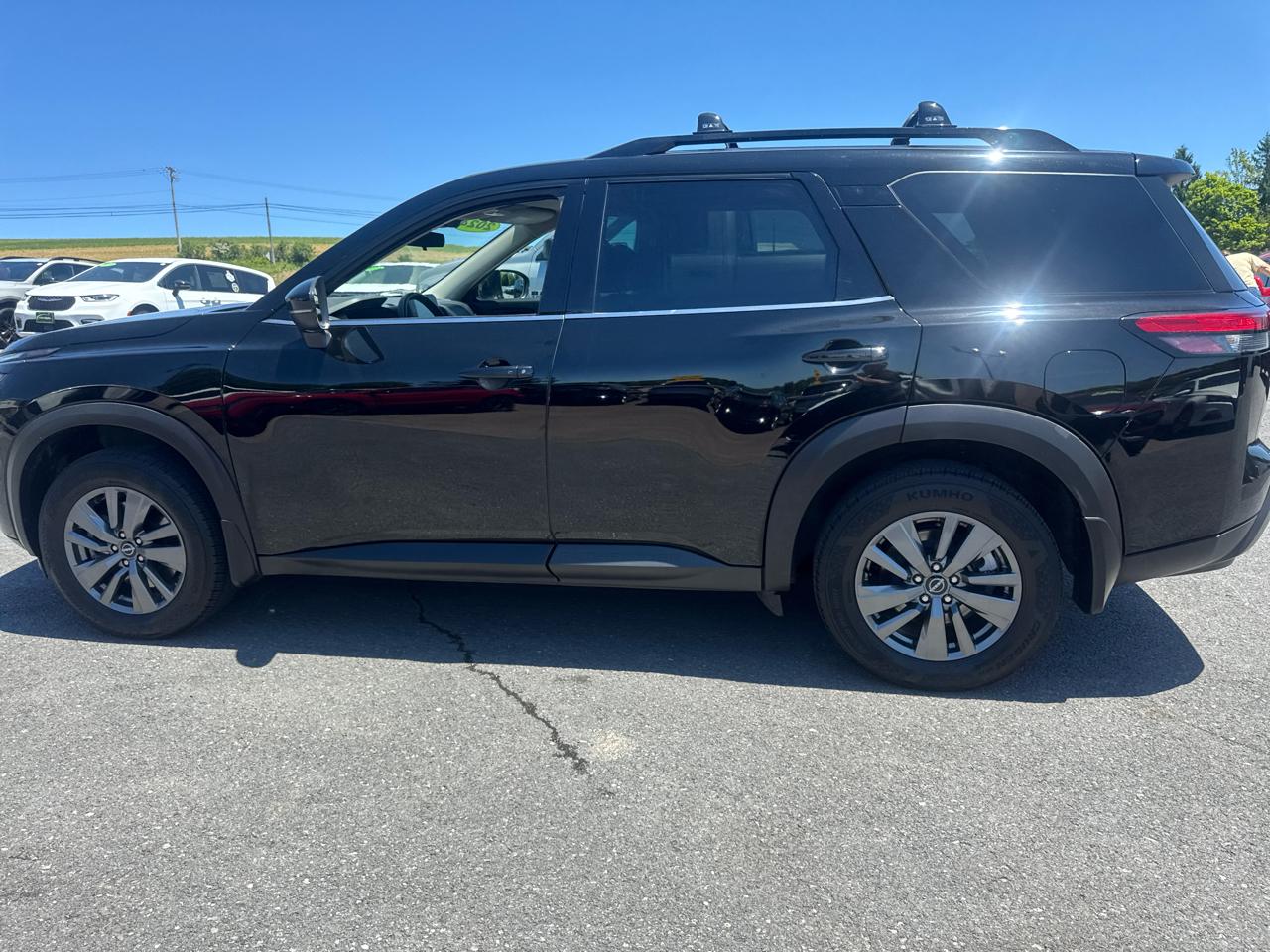 Nissan Pathfinder SV 4WD 2024