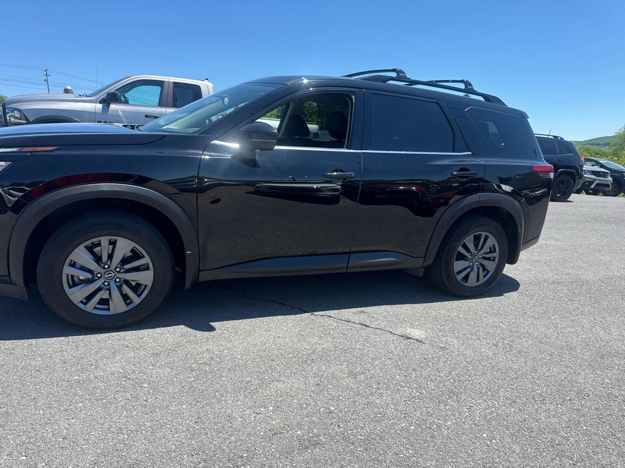 Nissan Pathfinder SV 4WD 2024