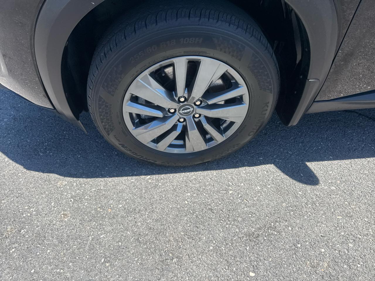 Nissan Pathfinder SV 4WD 2024