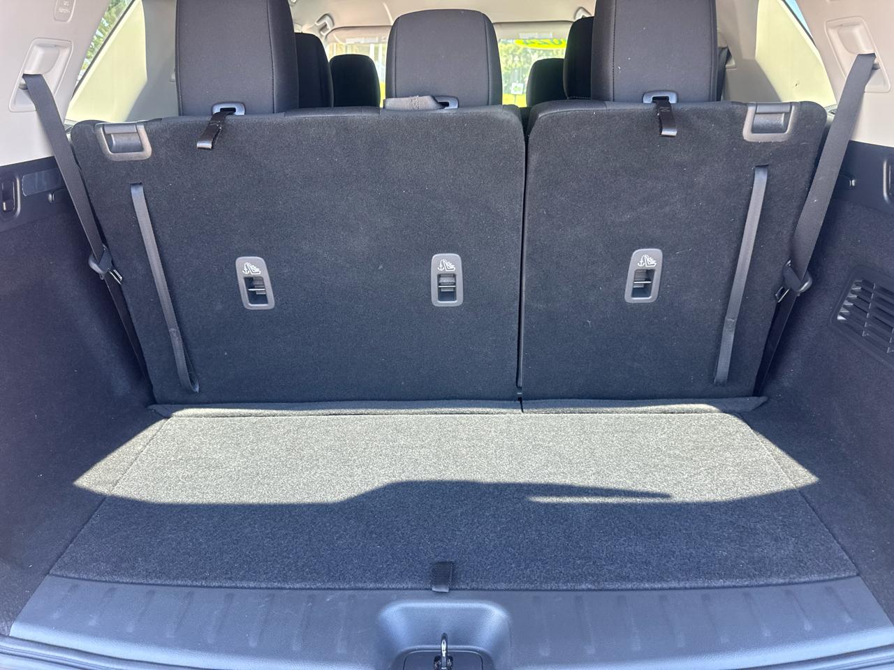 Nissan Pathfinder SV 4WD 2024