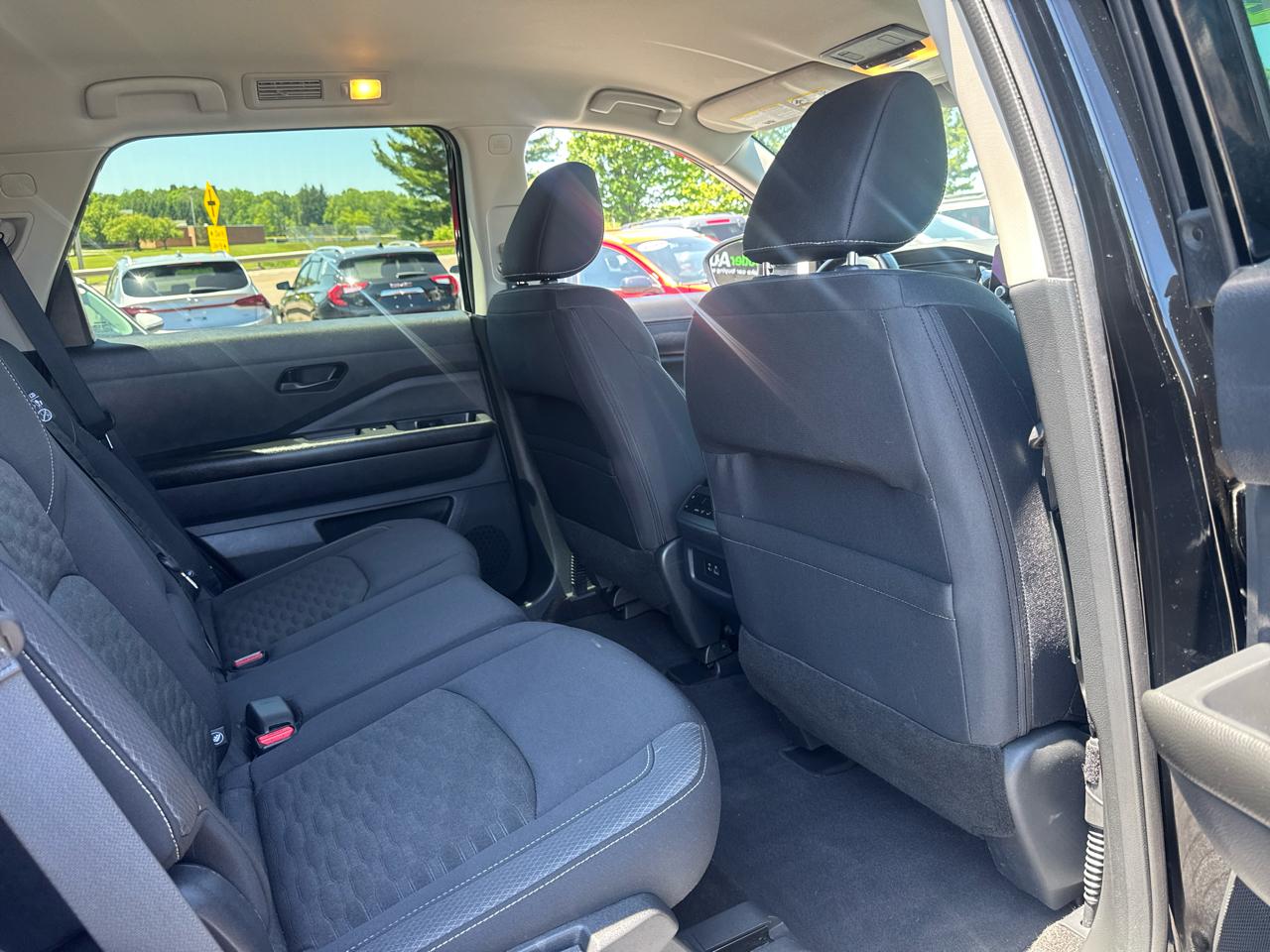 Nissan Pathfinder SV 4WD 2024