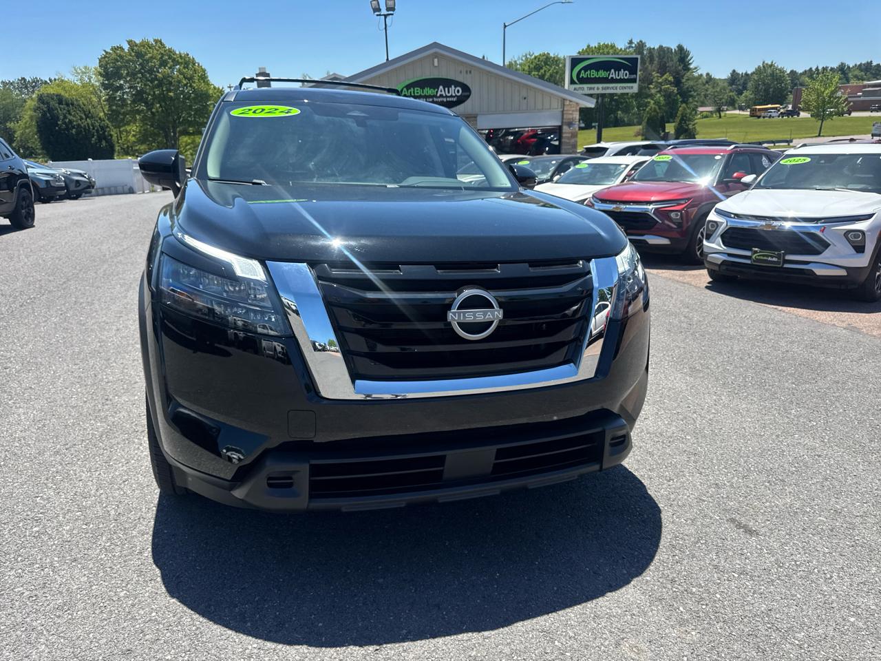 Nissan Pathfinder SV 4WD 2024