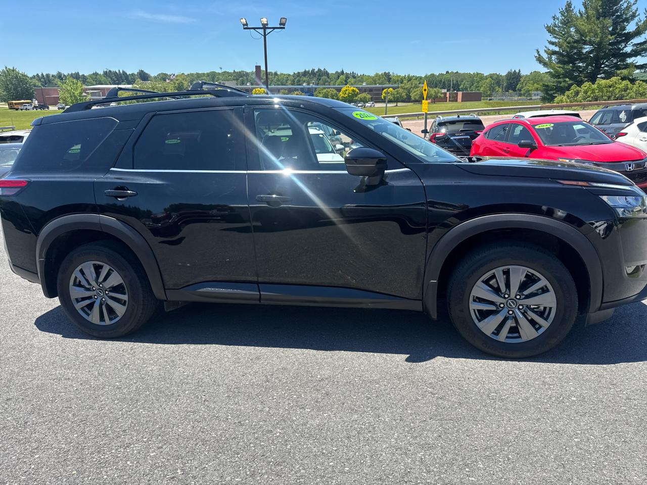 Nissan Pathfinder SV 4WD 2024