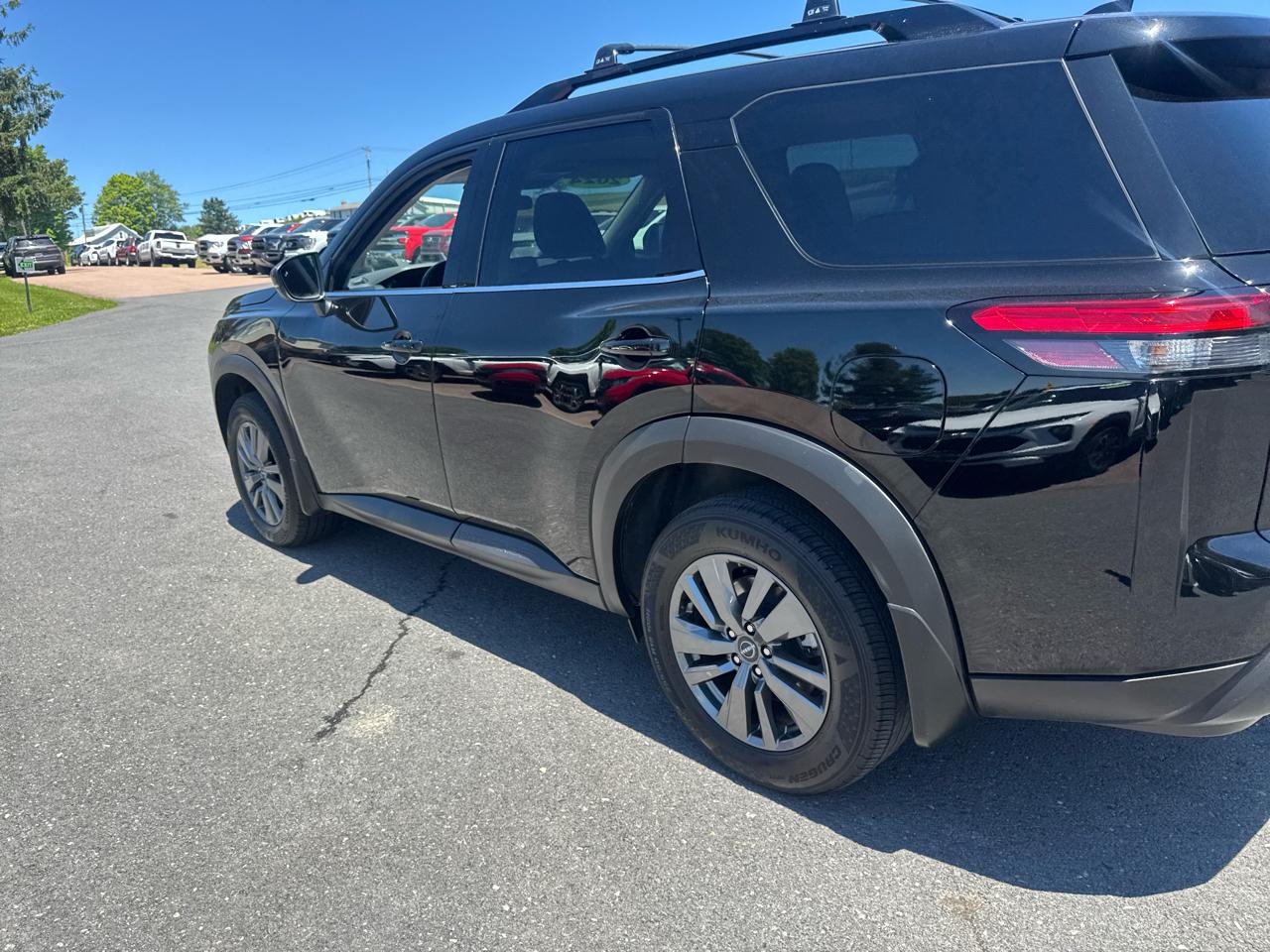 Nissan Pathfinder SV 4WD 2024