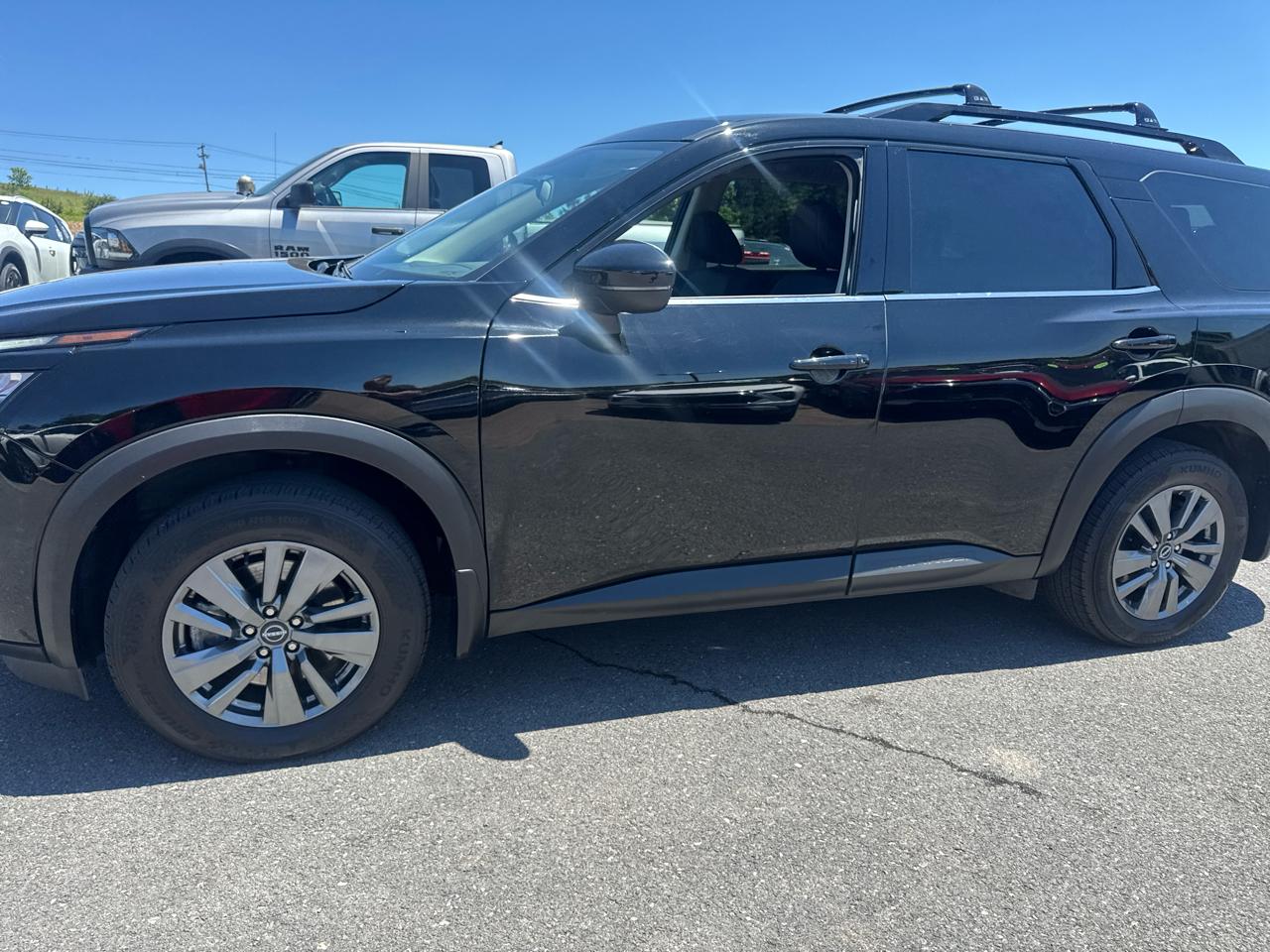 Nissan Pathfinder SV 4WD 2024