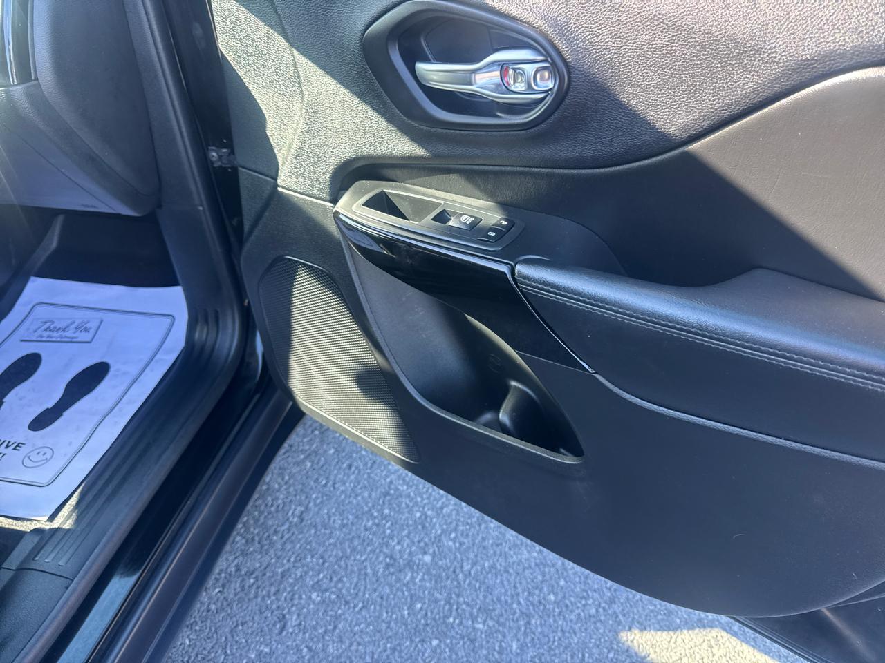 Jeep Cherokee Altitude 4x4 2019