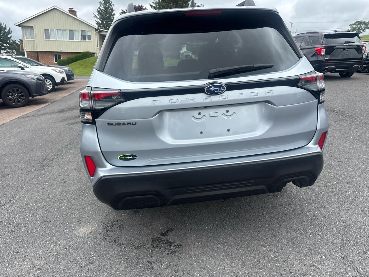 Subaru Forester Premium AWD 2025