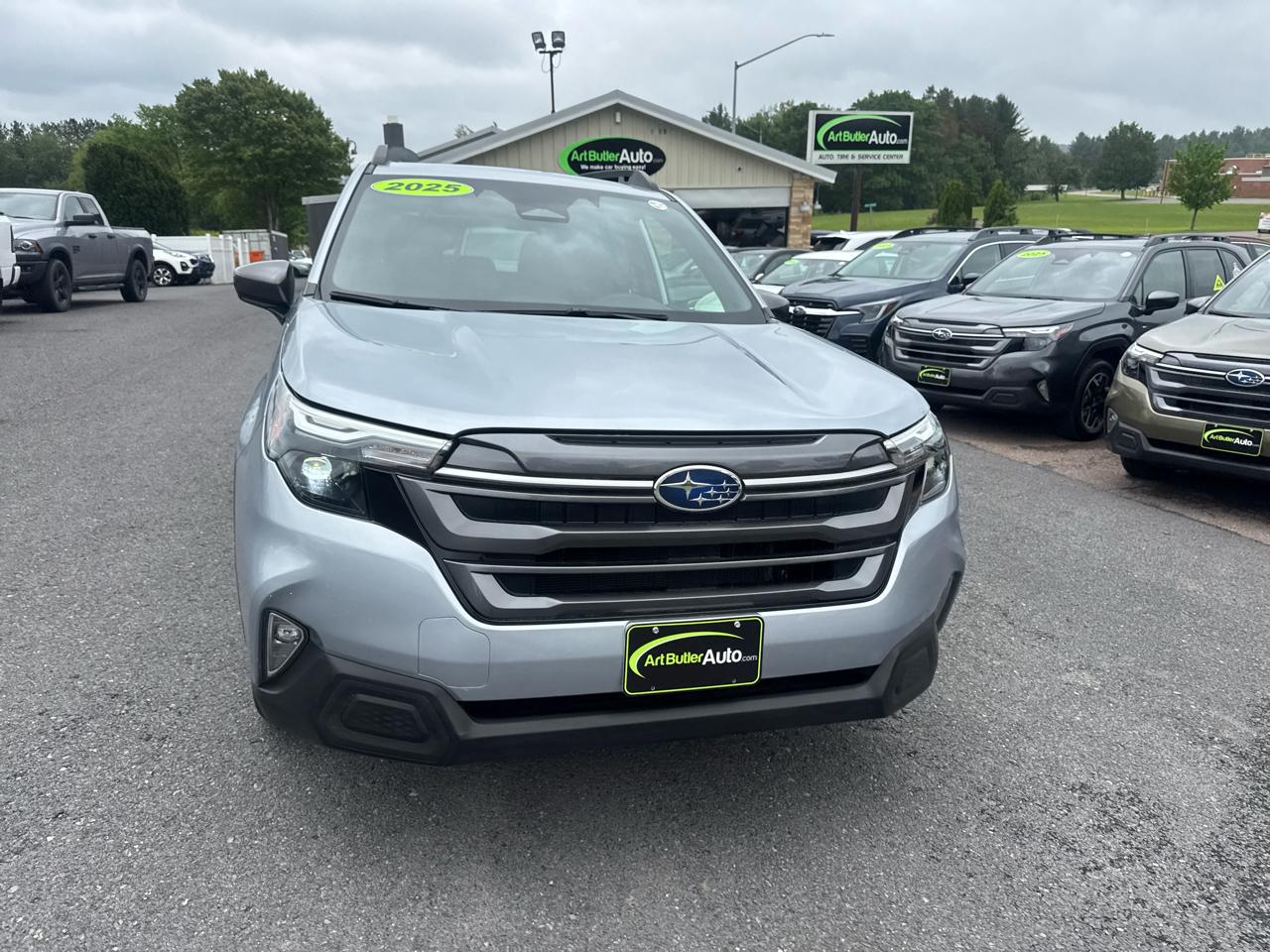 Subaru Forester Premium AWD 2025