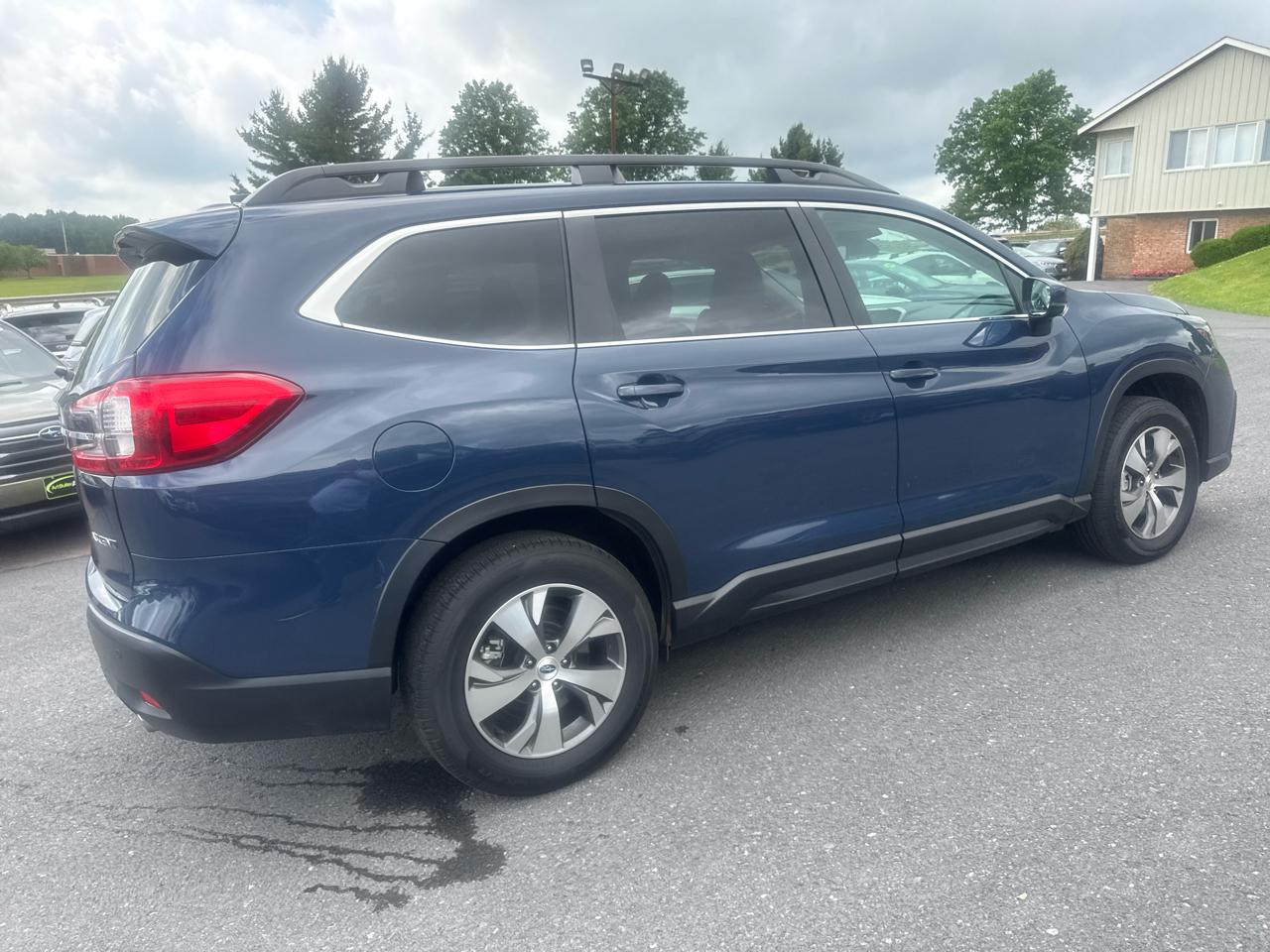 Subaru Ascent Premium 7-Passenger 2025
