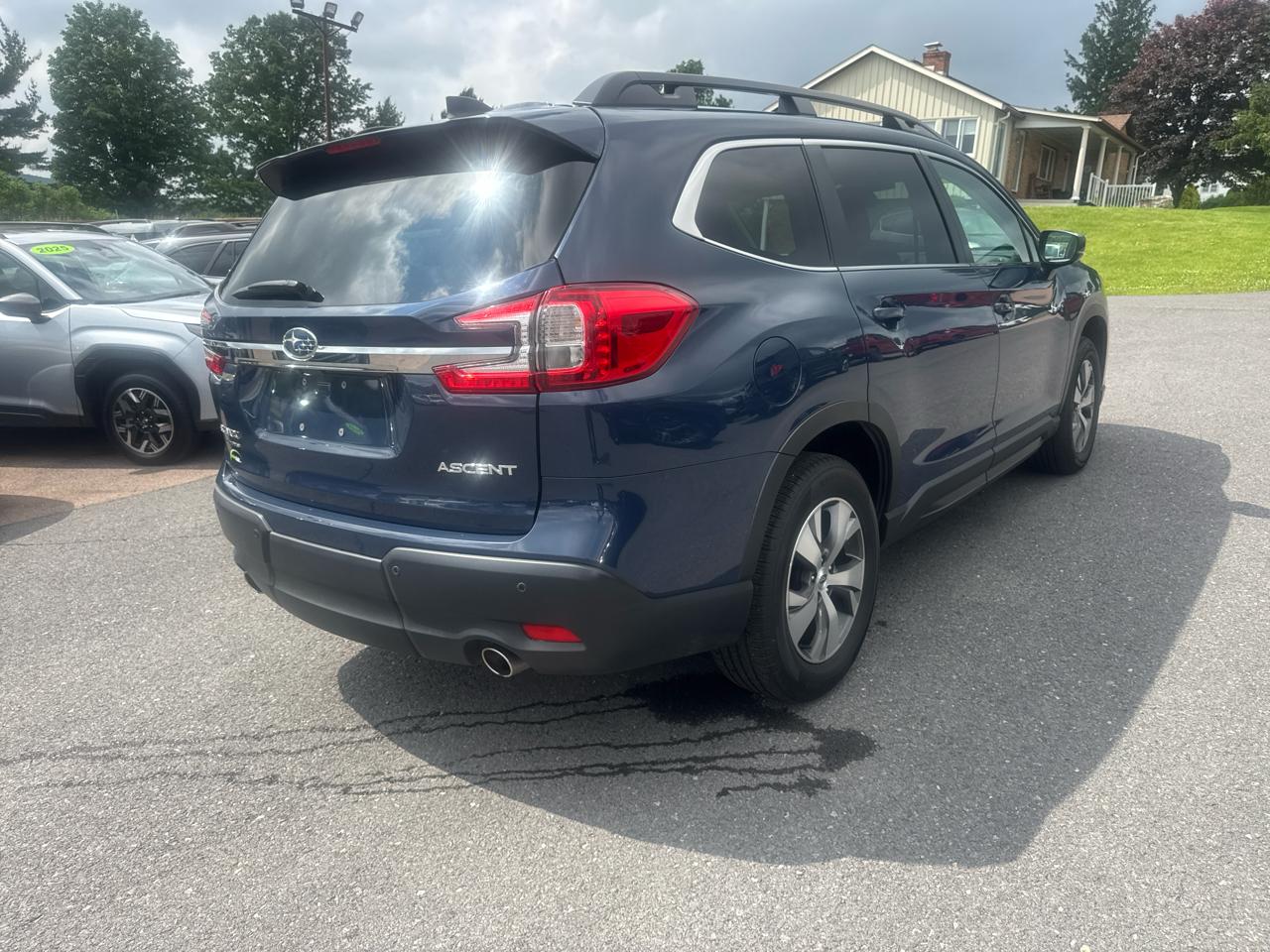 Subaru Ascent Premium 7-Passenger 2025