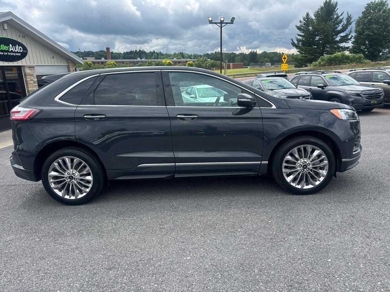 Ford Edge  2021