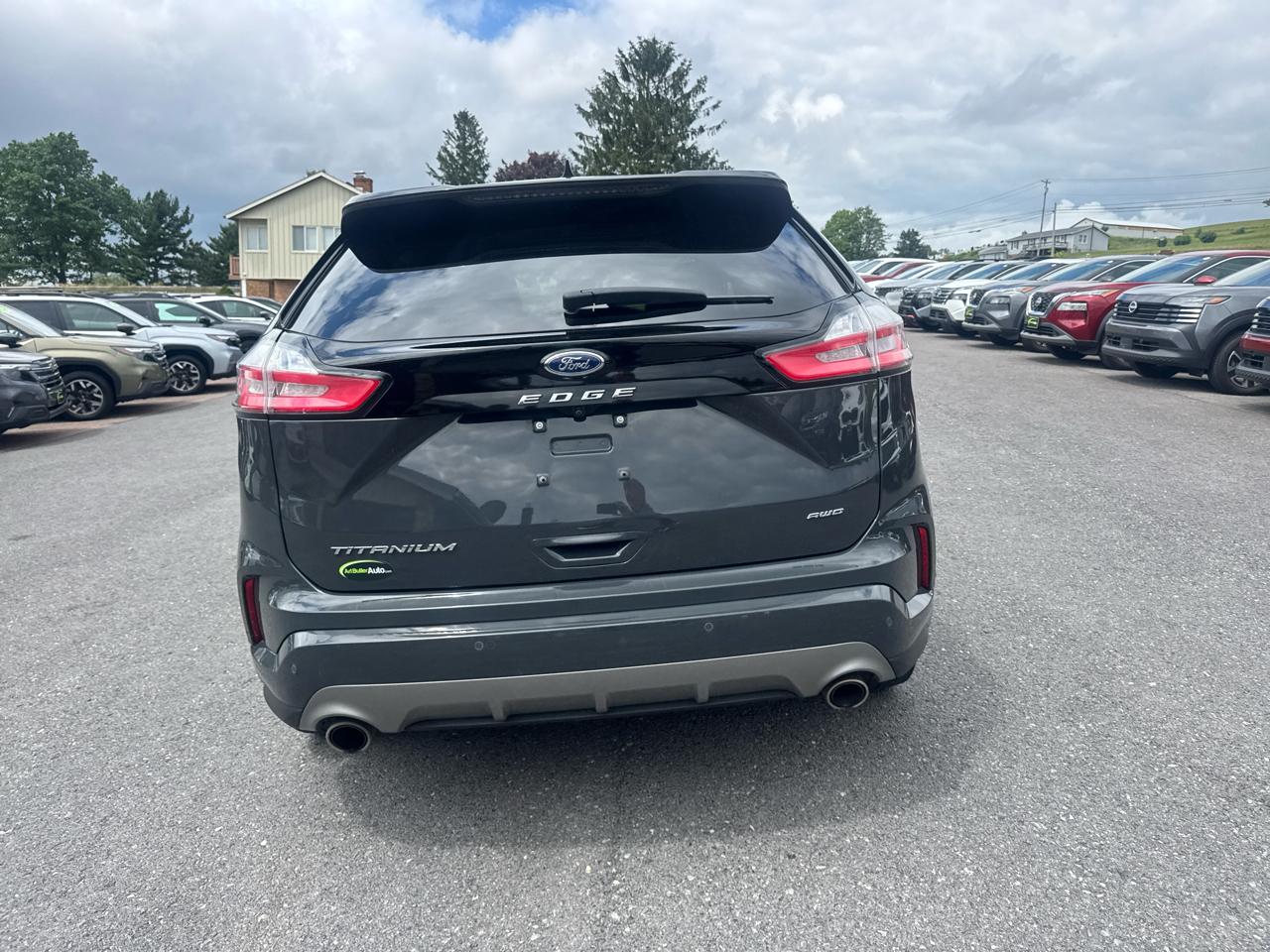 Ford Edge  2021