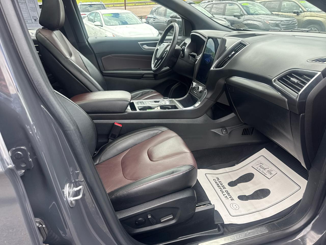 Ford Edge  2021