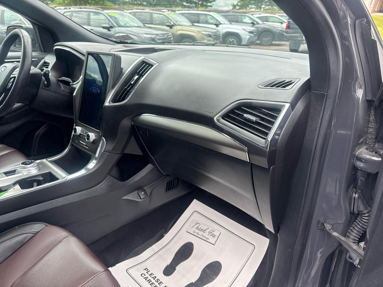 Ford Edge  2021