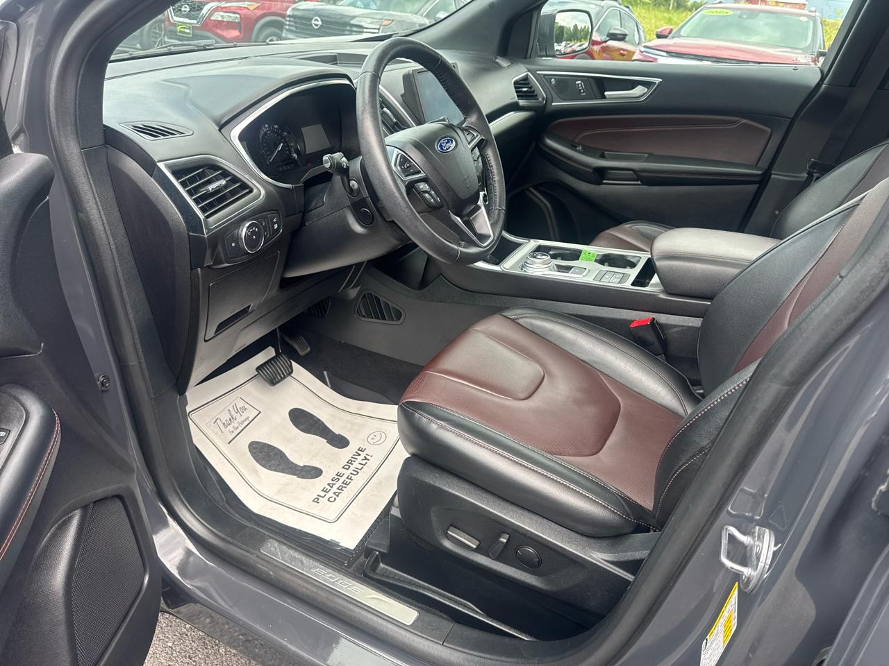 Ford Edge  2021