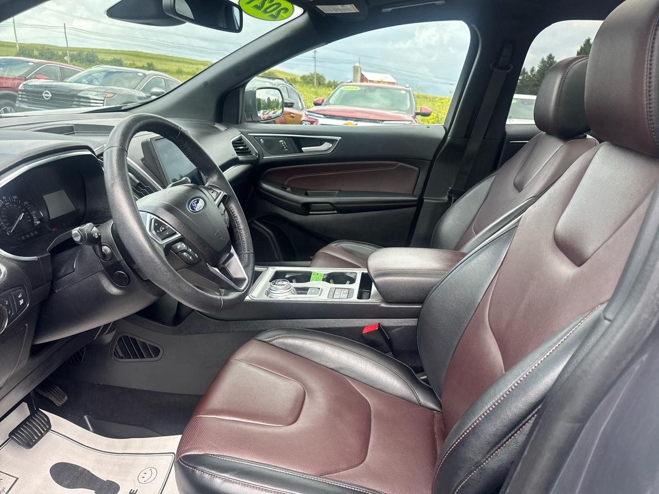 Ford Edge  2021