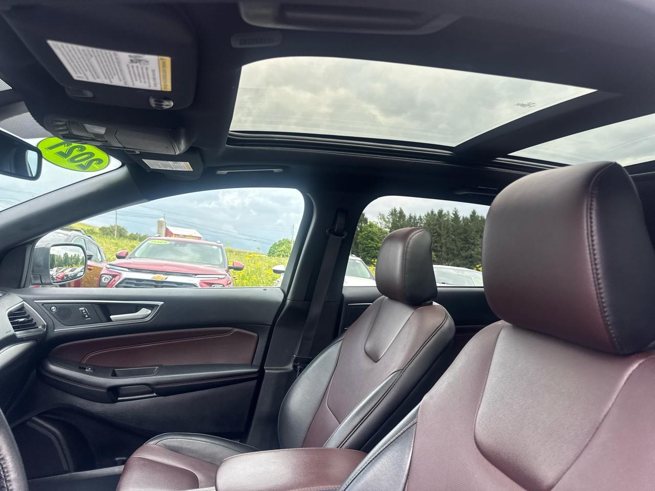 Ford Edge  2021