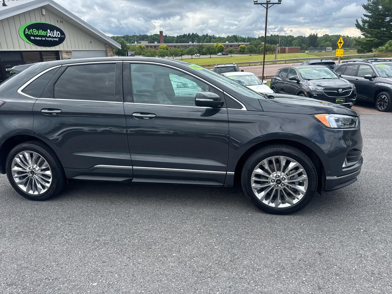 Ford Edge  2021