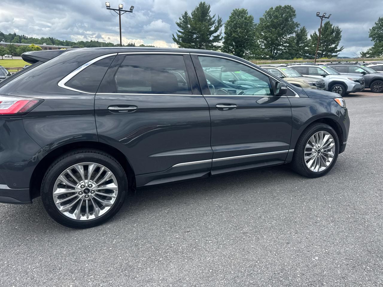Ford Edge  2021