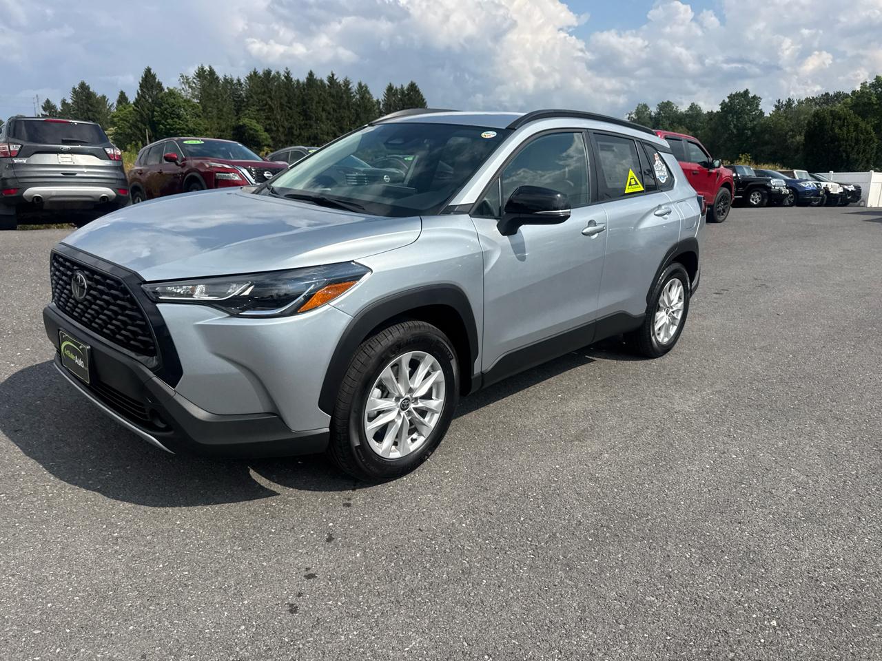 Toyota Corolla Cross LE 4WD (Natl) 2025