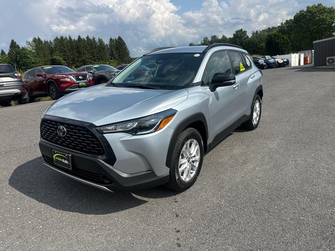 Toyota Corolla Cross LE 4WD (Natl) 2025