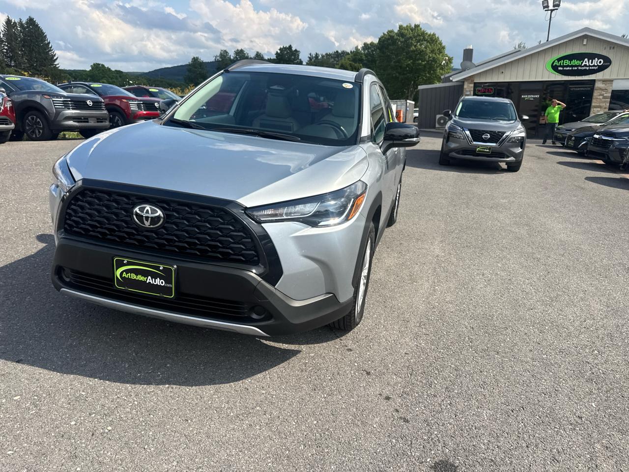 Toyota Corolla Cross LE 4WD (Natl) 2025