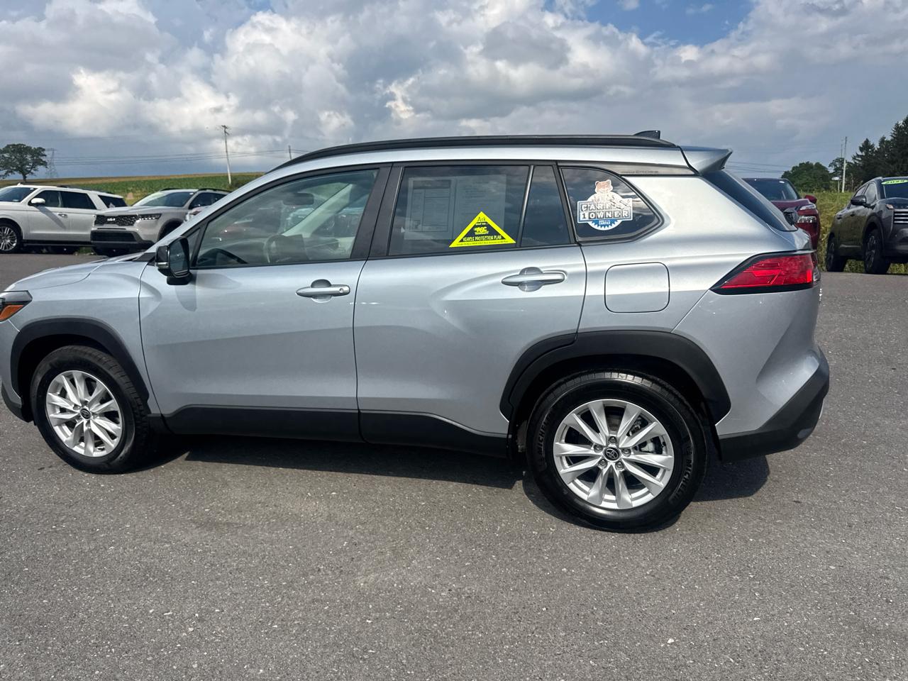 Toyota Corolla Cross LE 4WD (Natl) 2025