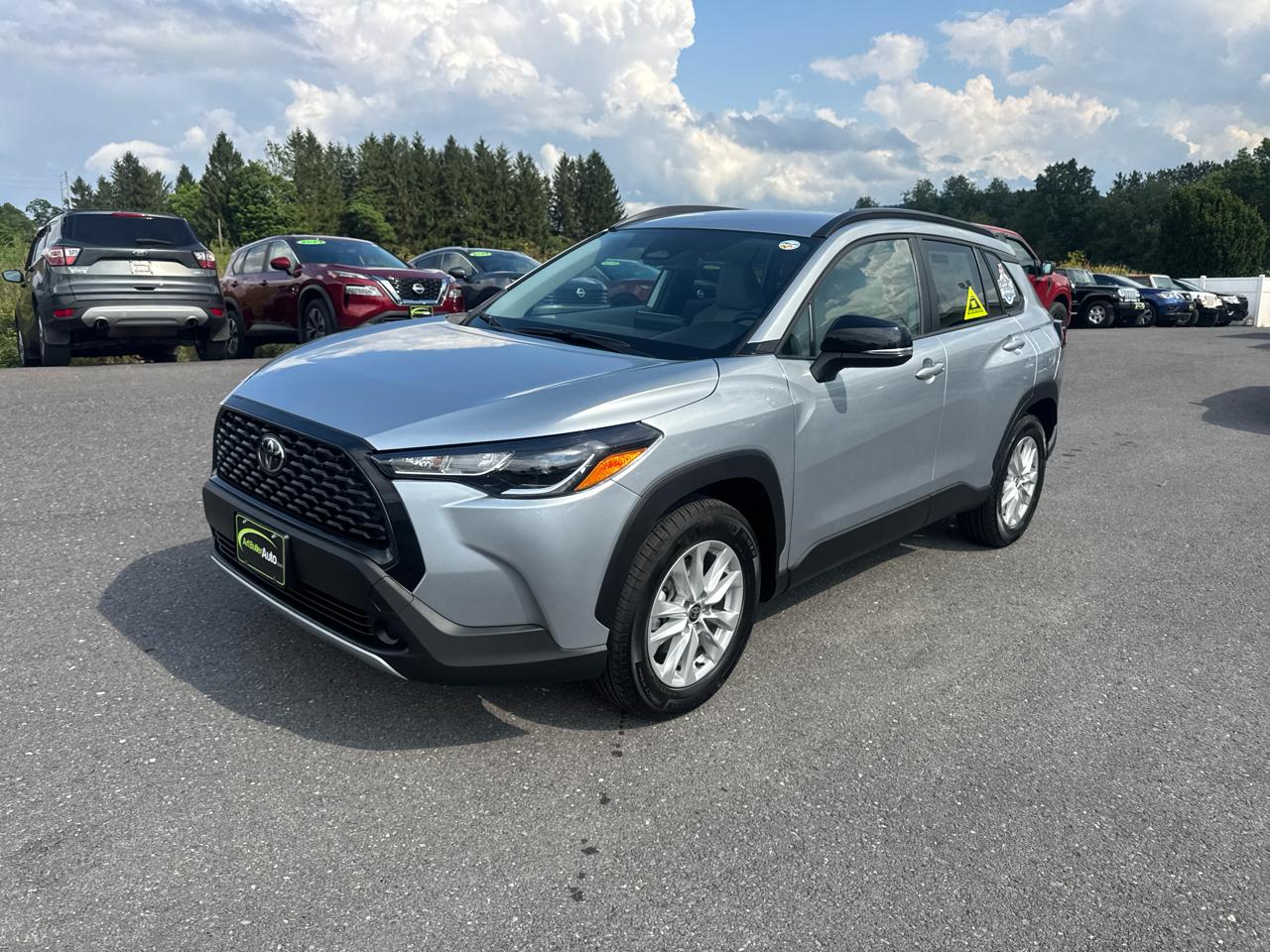 Toyota Corolla Cross LE 4WD (Natl) 2025