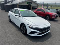 2024 Hyundai Elantra 