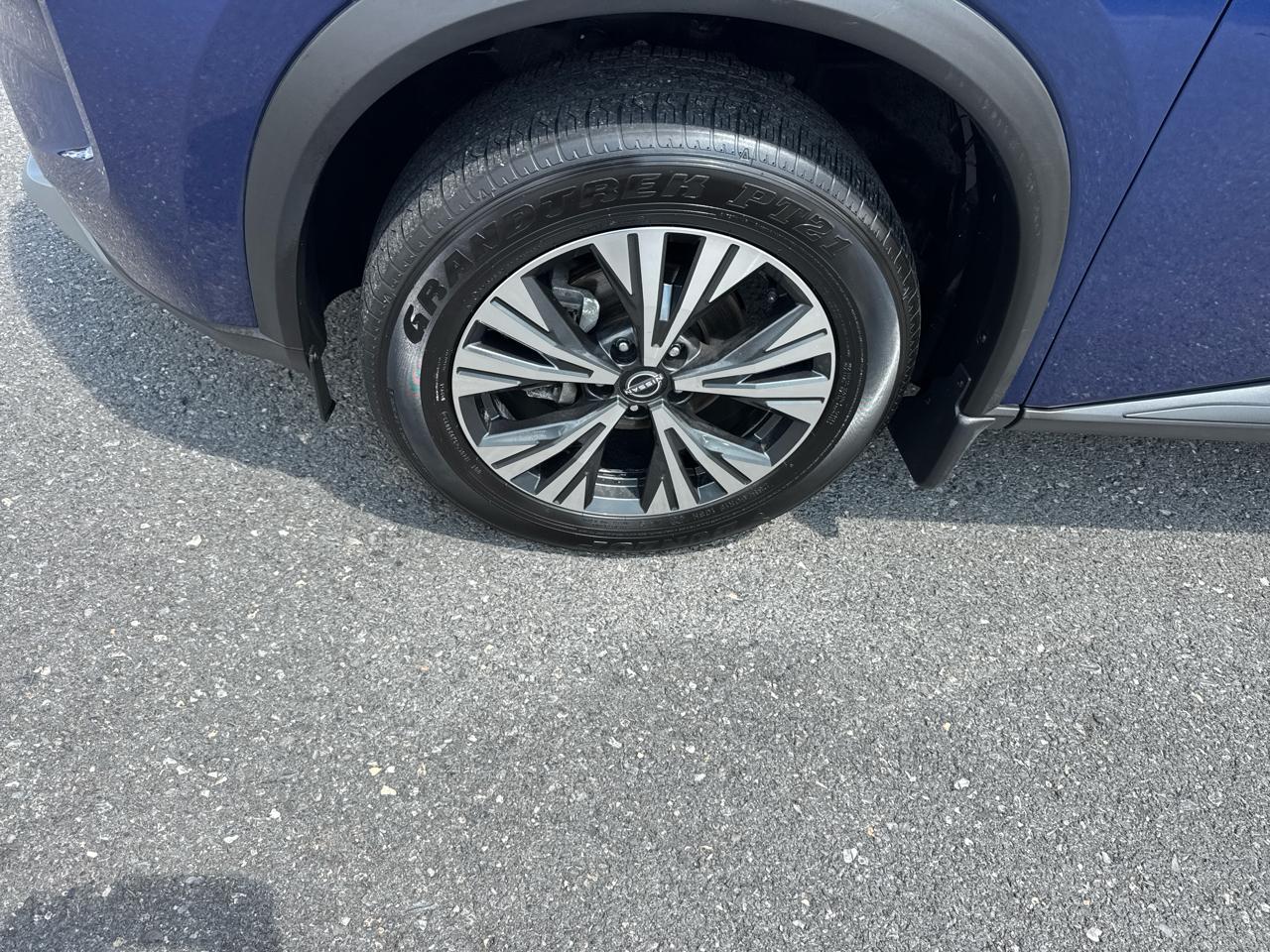 Nissan Rogue AWD SV 2023