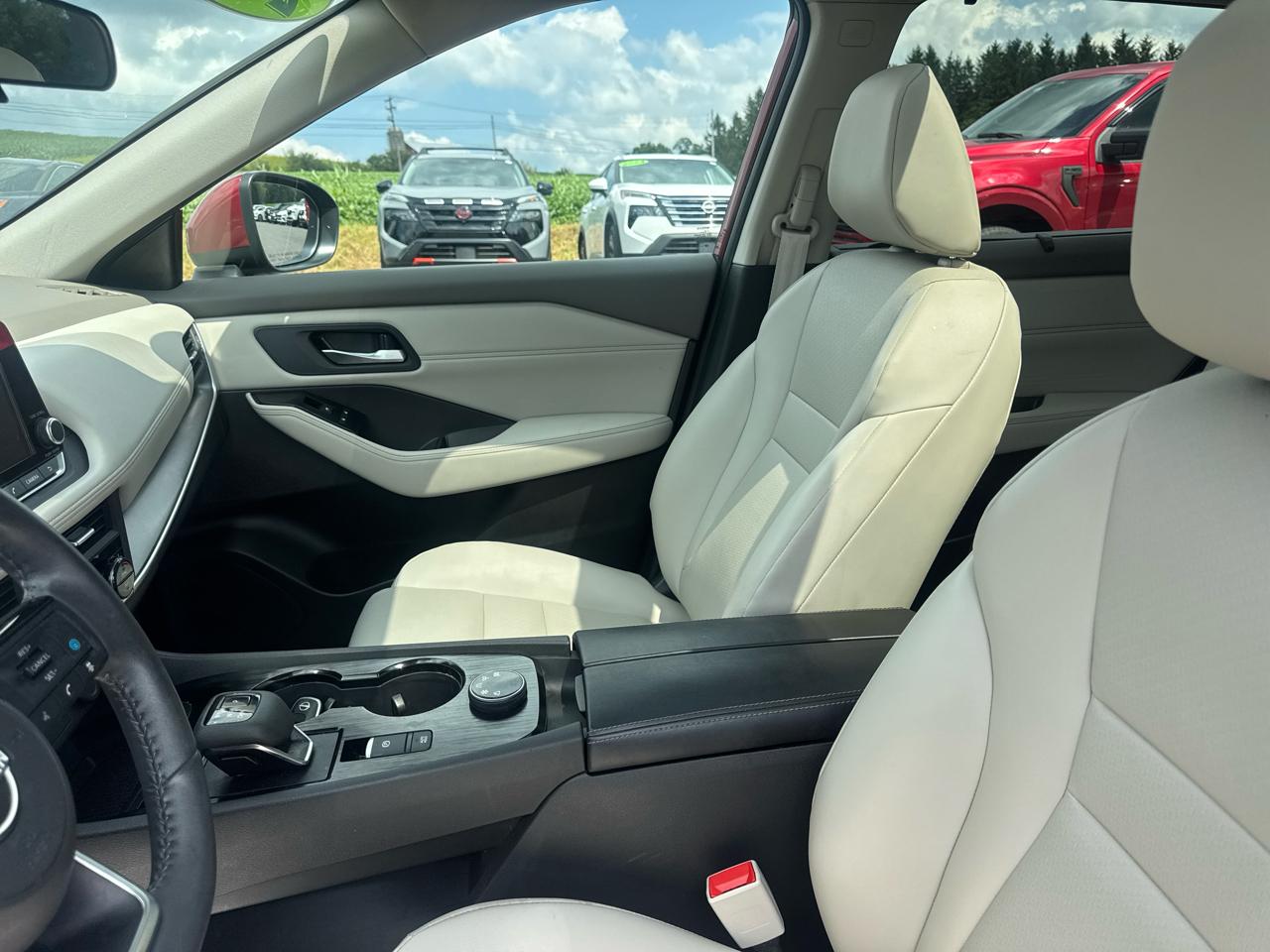 Nissan Rogue  2023