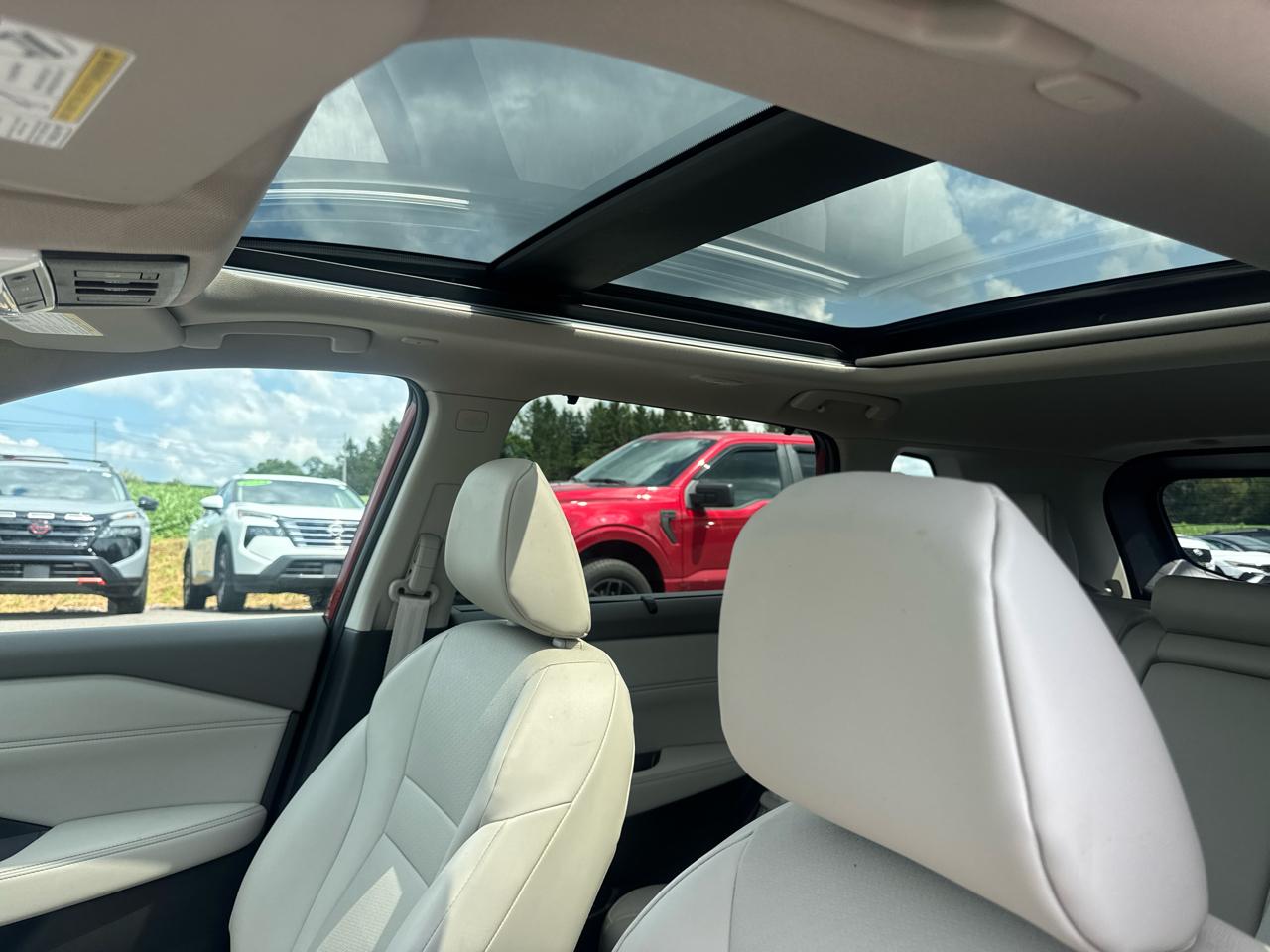 Nissan Rogue  2023