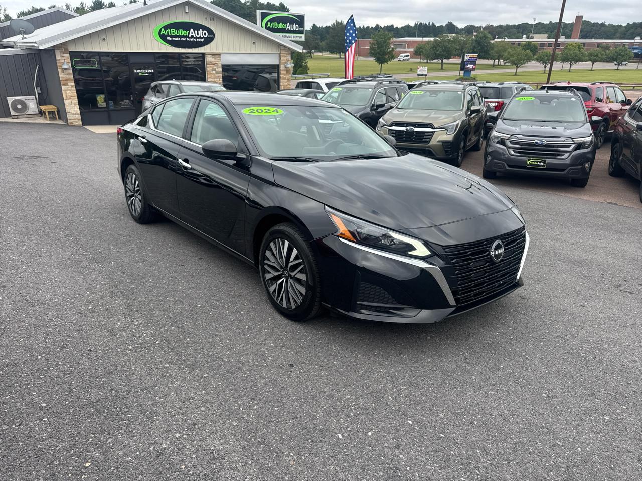 Nissan Altima 2.5 SV AWD Sedan 2024