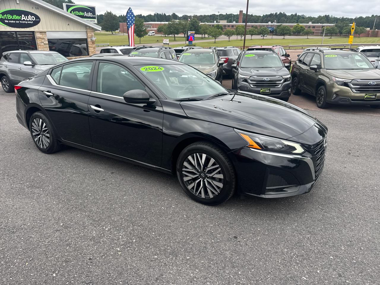 Nissan Altima 2.5 SV AWD Sedan 2024