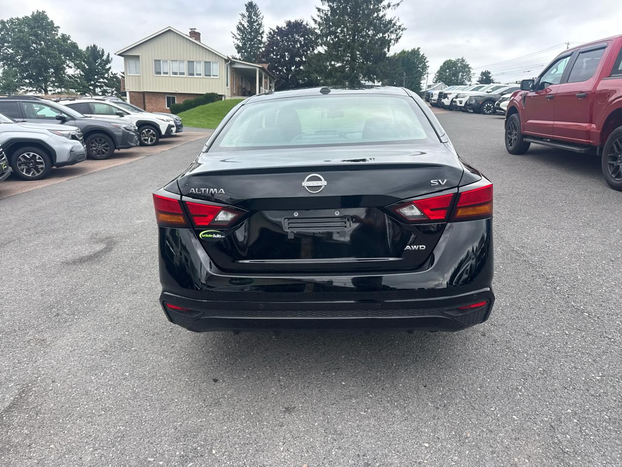 Nissan Altima 2.5 SV AWD Sedan 2024