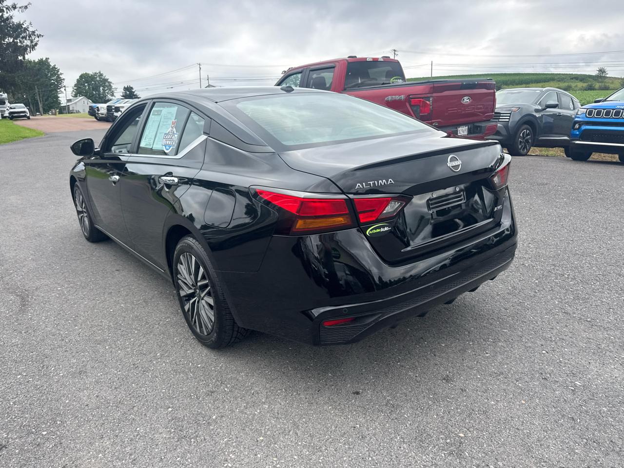Nissan Altima 2.5 SV AWD Sedan 2024