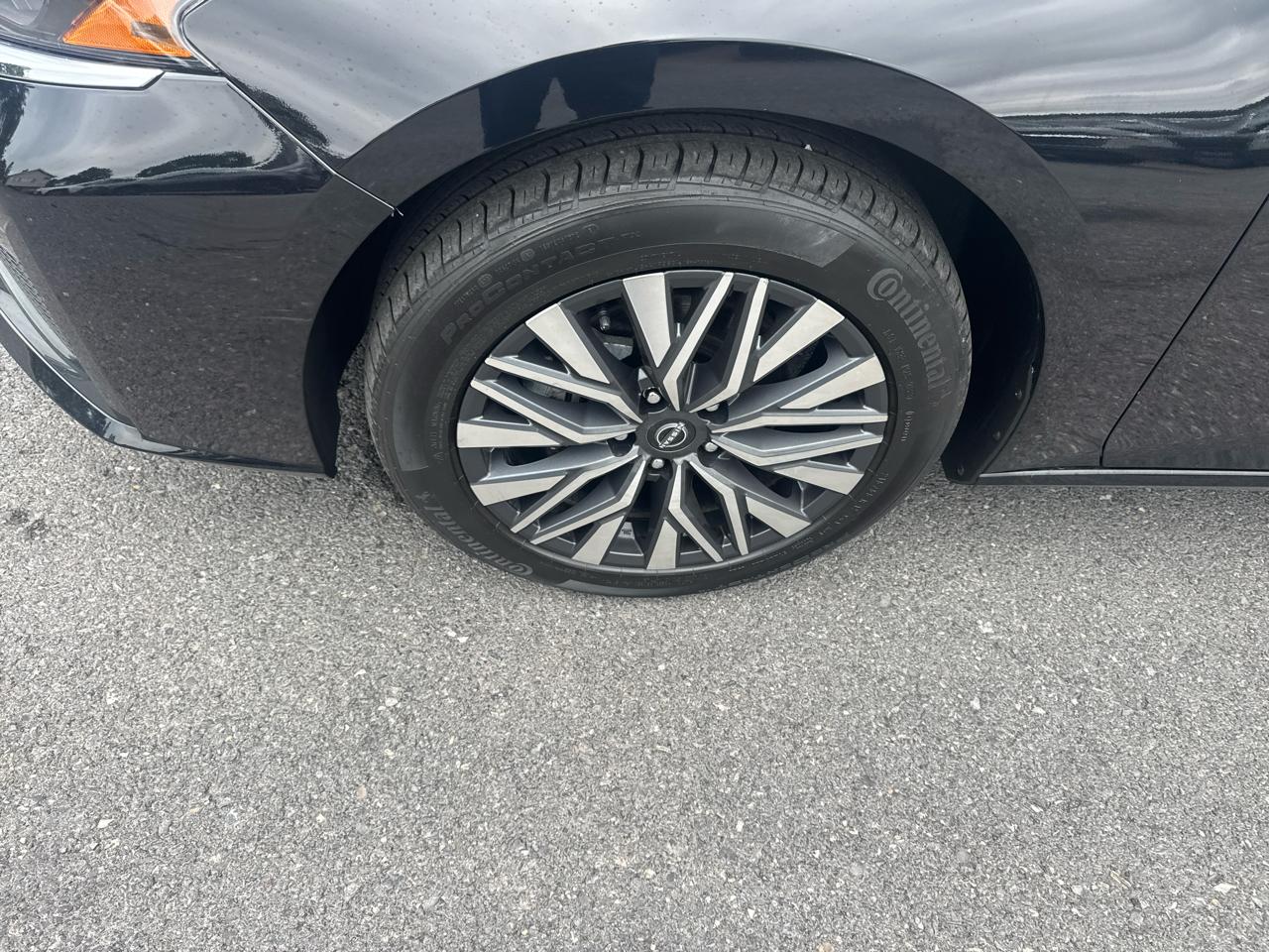Nissan Altima 2.5 SV AWD Sedan 2024