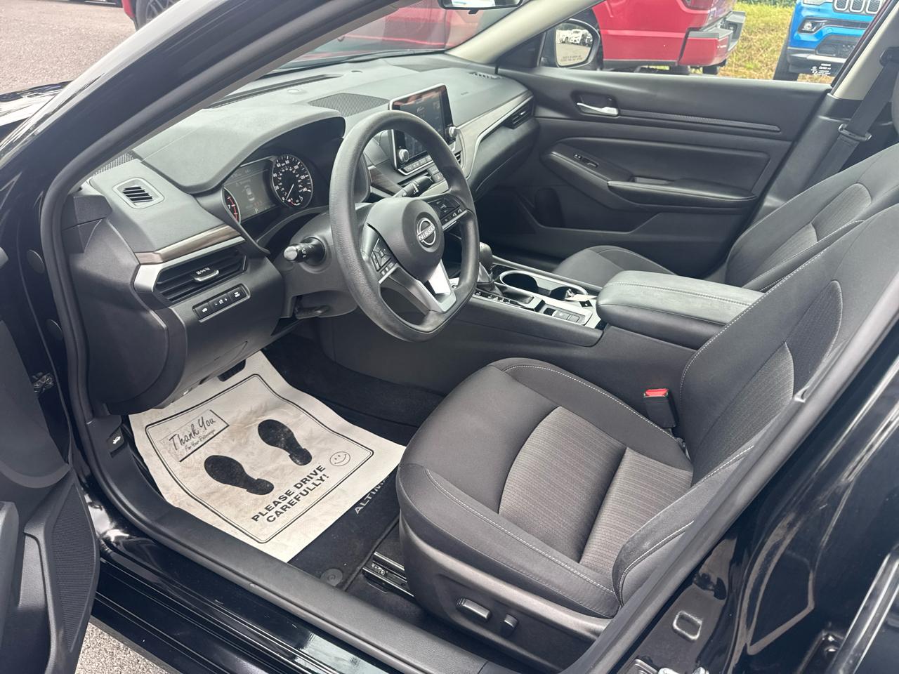 Nissan Altima 2.5 SV AWD Sedan 2024