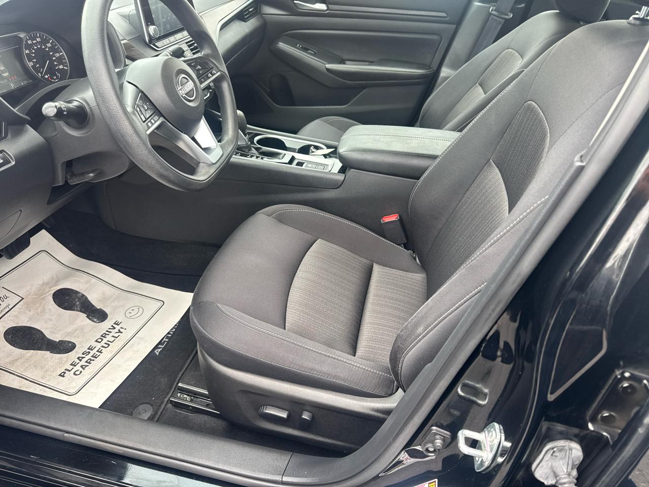 Nissan Altima 2.5 SV AWD Sedan 2024