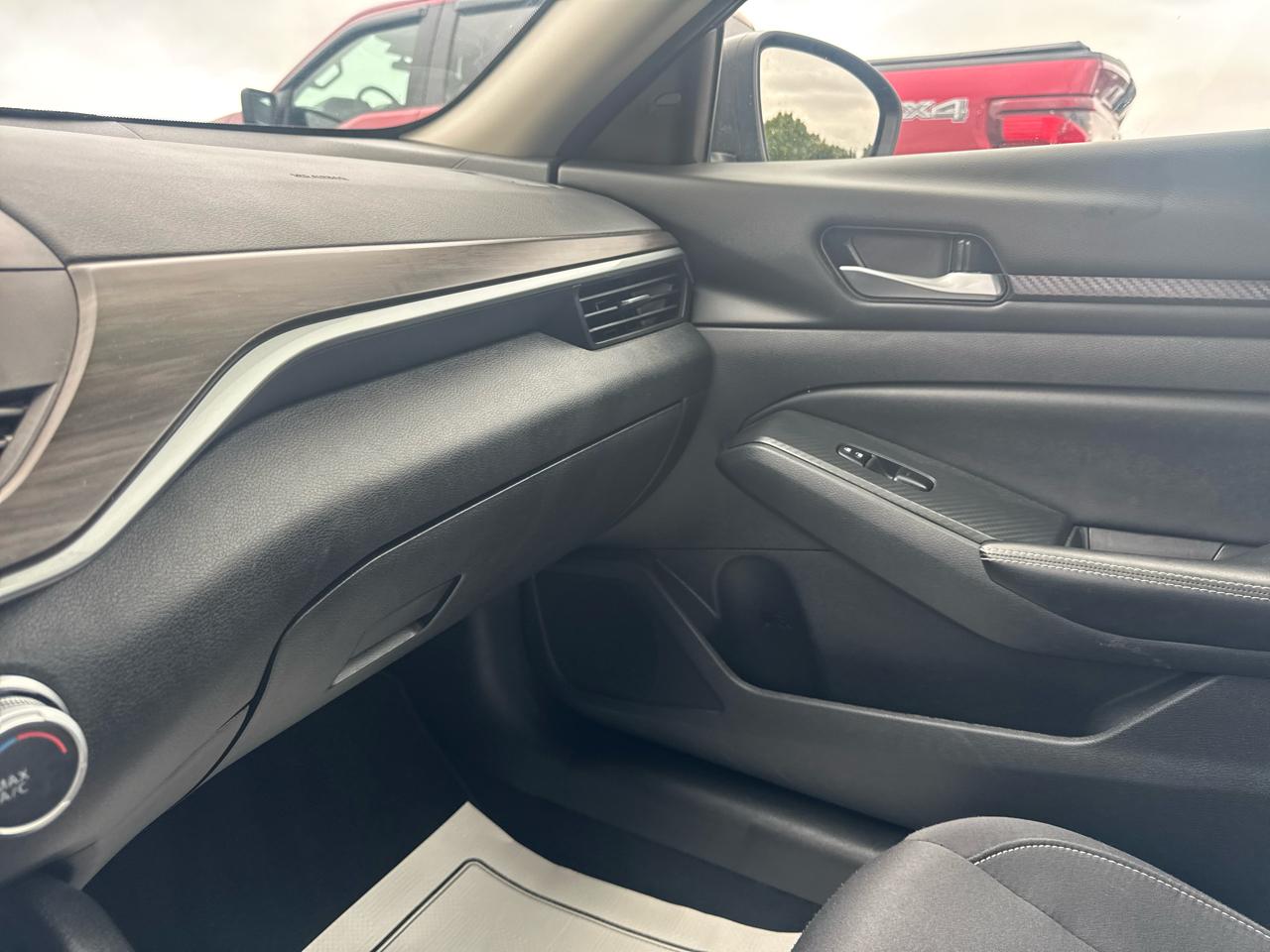 Nissan Altima 2.5 SV AWD Sedan 2024